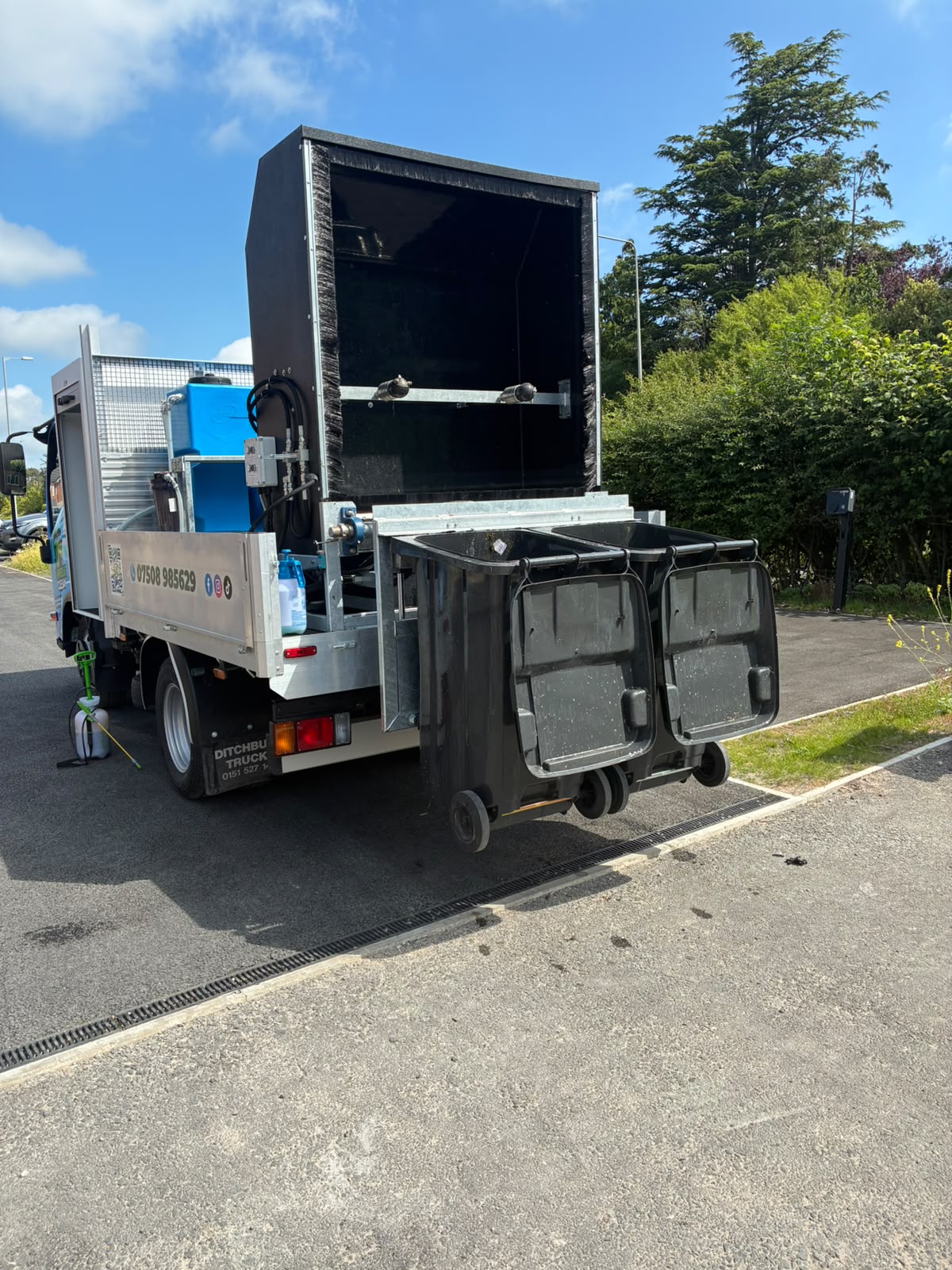 Professional Wheelie Bin Cleaning in Garstang, Fylde & Wyre